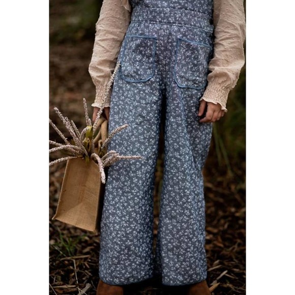 NWT Wren Amber Clothing Sarah Long Sleeve Ruffle Blouse: Tan Swiss Dot: Size 2 - Picture 4 of 7